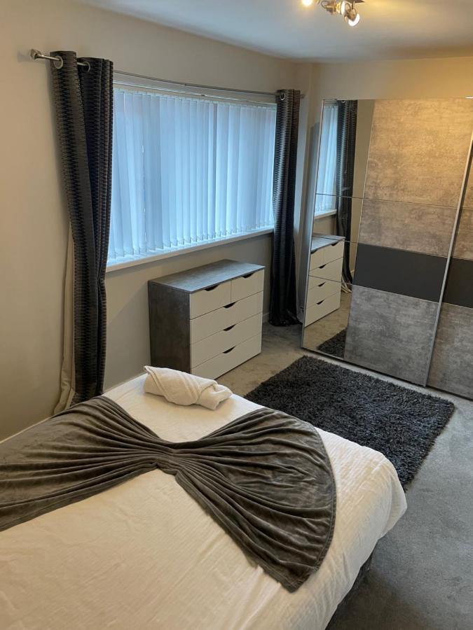 Fantastic Full 3 Bedroom Modern